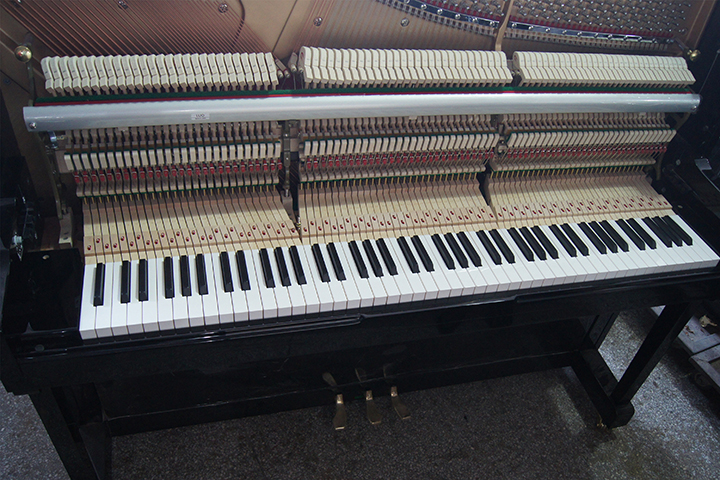 Фото Пианино Middleford UP-121E