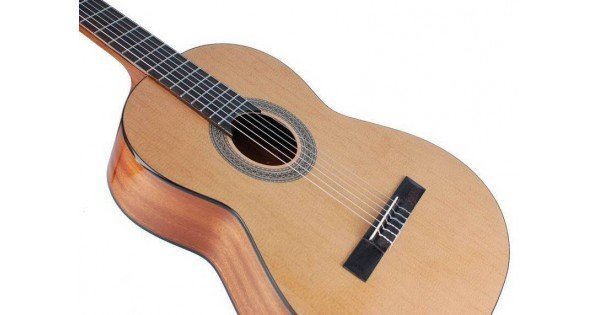 Классические admira alba 1/2 в магазине Music-Hummer