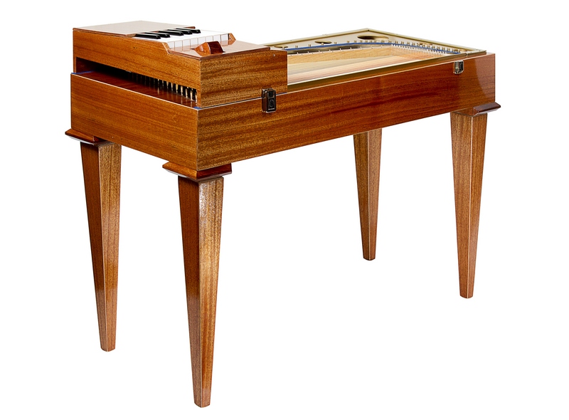 Фото ПКМИ ФОНДА П.И.ЧАЙКОВСКОГО Гусли клавишные концертные