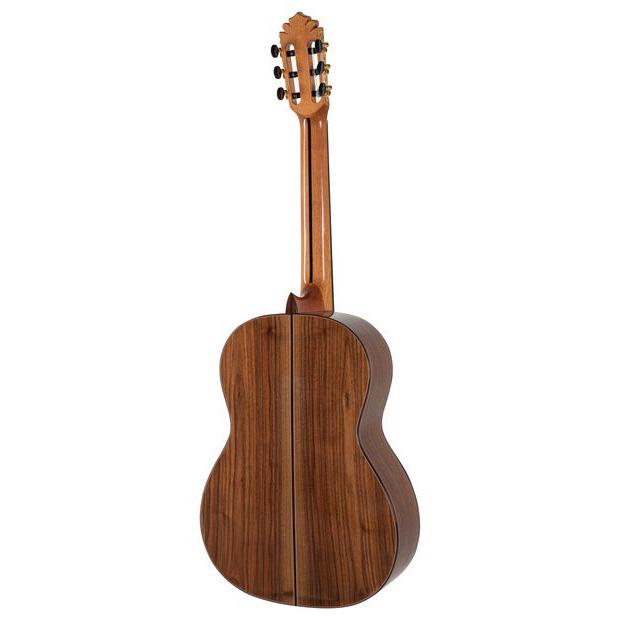 Фото Гитара классическая 4/4 (кедр/орех массив) MANUEL RODRIGUEZ E-C