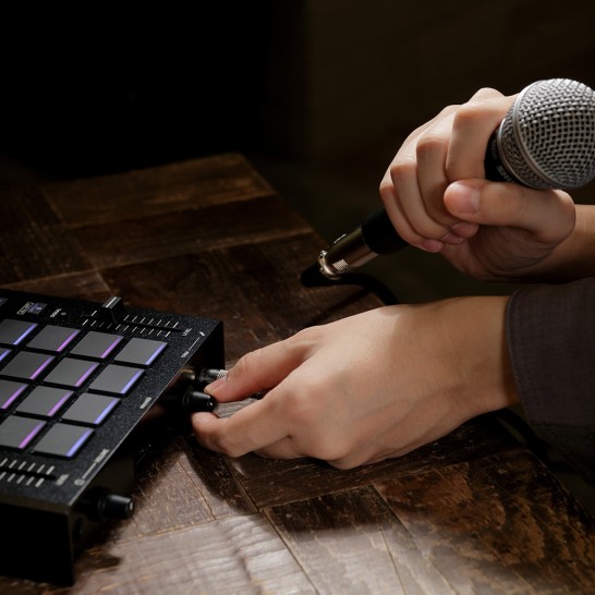 Фото Процессор эффектов KORG KAOSS REPLAY