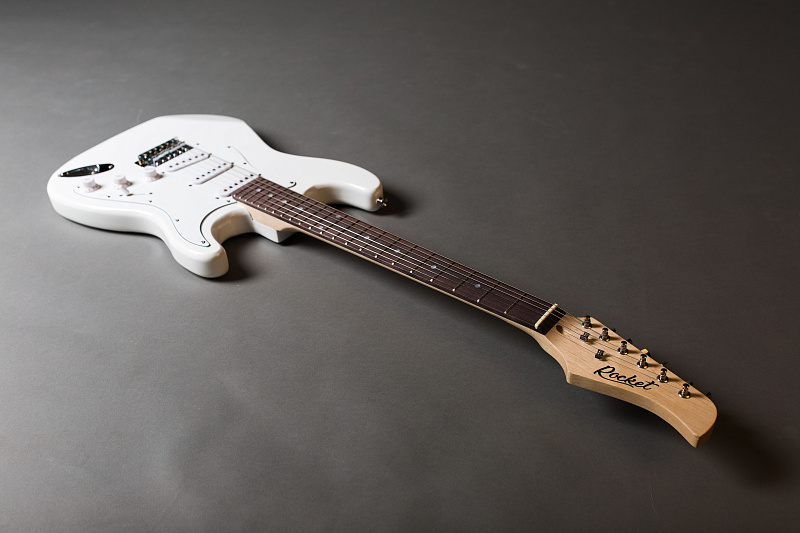 Фото Электрогитара Rocket ST-01/Wh