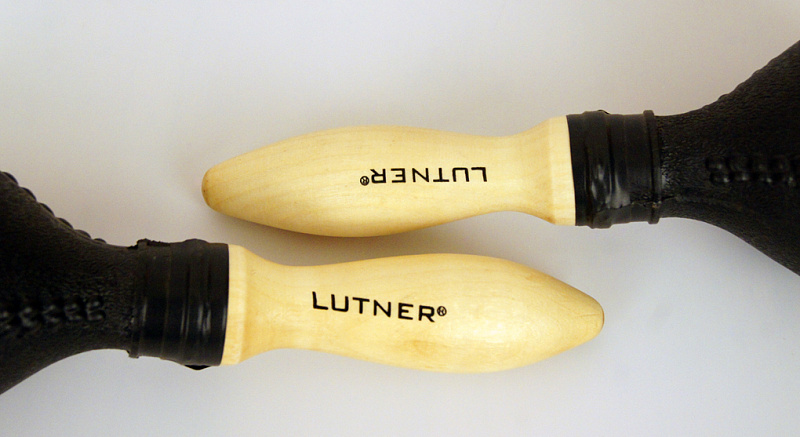 Фото  Пластиковые маракасы на деревянной ручке Fleet M16