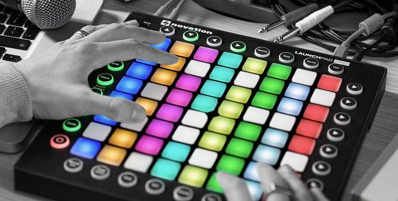 Фото NOVATION Launchpad Pro контроллер для Ableton Live, 64 полноцветных пэда