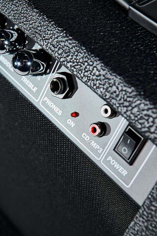 Фото Комбоусилитель Bosstone GA-15W V.2 Black