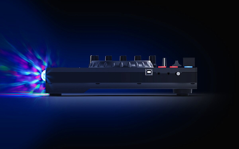 Фото DJ-контроллер NUMARK PARTYMIX LIVE в комплекте ПО Serato