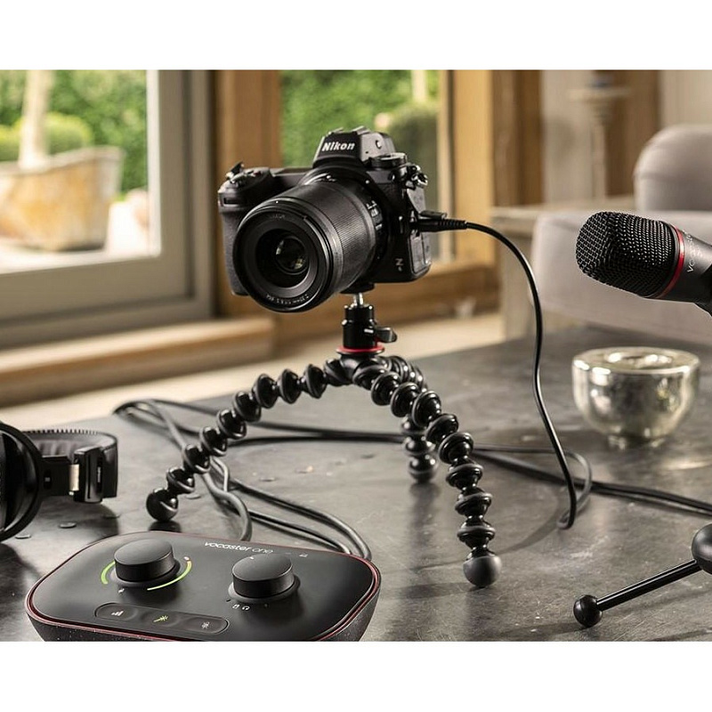 Фото Комплект оборудования для звукозаписи FOCUSRITE Vocaster One Studio Podcast Set